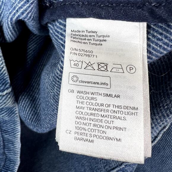 H&M Denim Jacket Blue Medium Wash Button Oversized Jean MEDIUM 100% Cotton - Picture 4 of 7